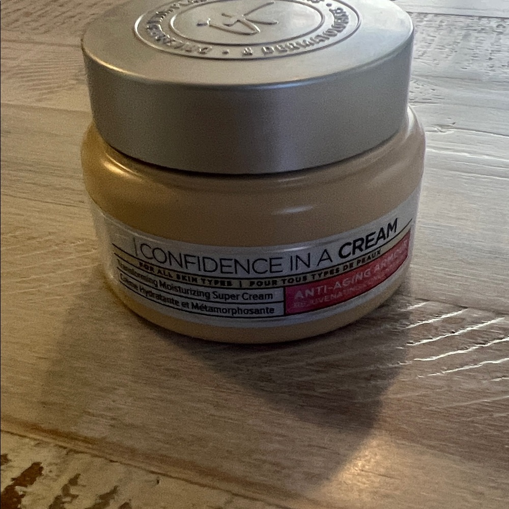 IT Cosmetics Skincare Collection - Picture 9 of 9